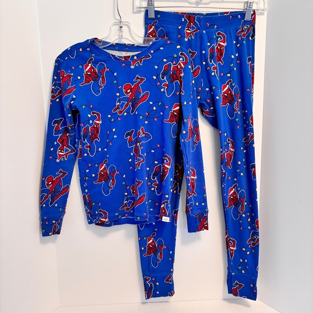 Gap Kids Marvel Organically Grown Cotton Santa Hat Spider-Man PJ Set Size 12
